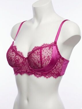 Victoria’s Secret Push-Up Bra – Size 32D | No Padding | Lace Luxe |